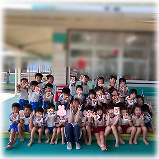 敬老の日に、子どもたちの手作りハガキは届きましたか？😊　～柳本保育園～